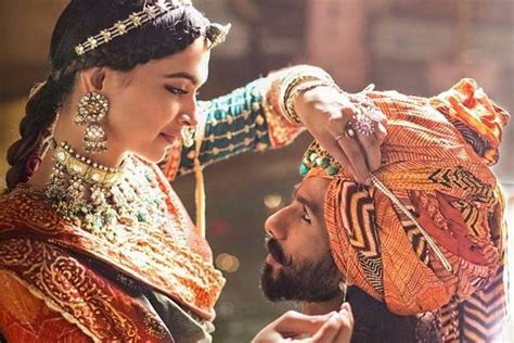 padmavati controversy|padmaavat review and critics.